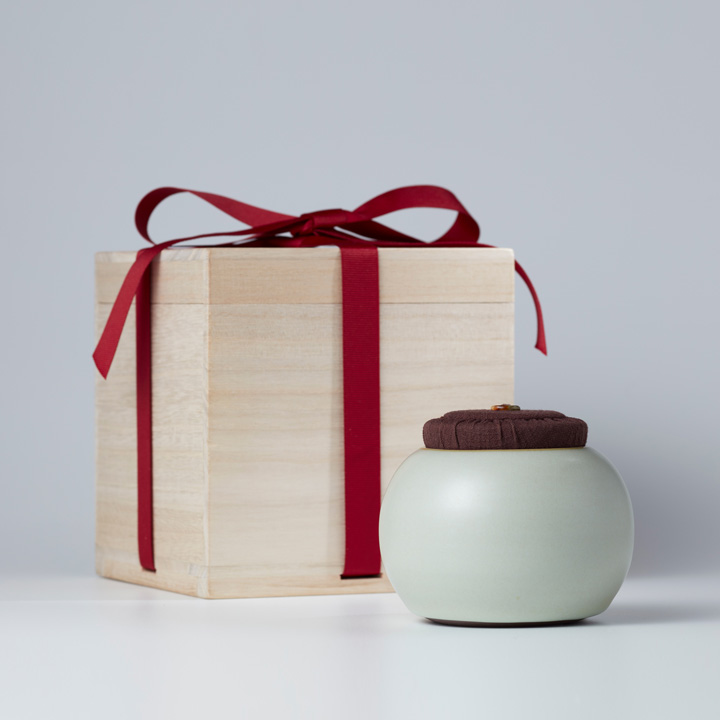 Enchanting Beauty  Tea Caddy Gift-box